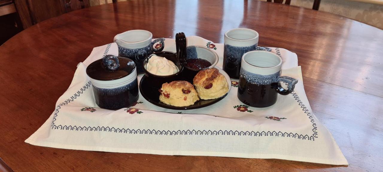 Brookvale Bed & Breakfast Wellingtonbridge Екстериор снимка